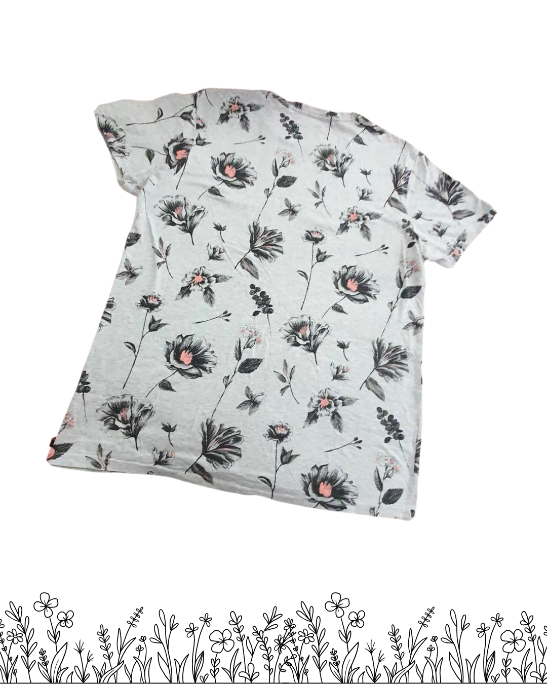 BLAQ Melbourne Floral Print T-Shirt – Women’s Size M | Soft Grey Short Sleeve Tee